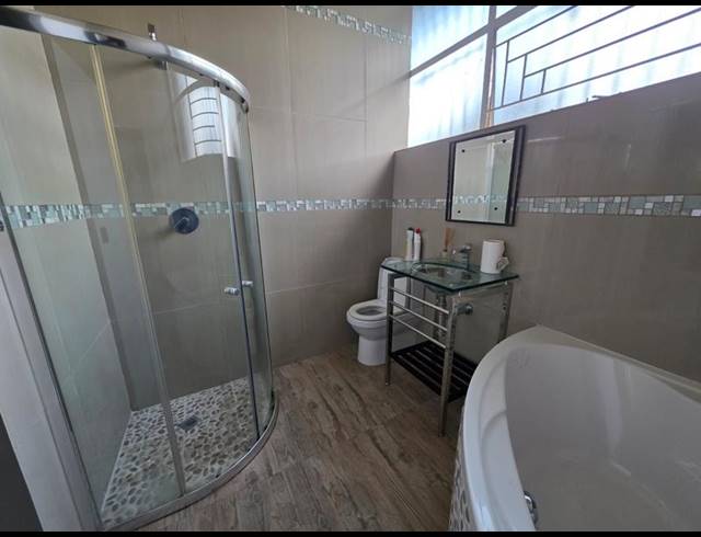 1 BEDROOM PROPERTY TO RENT IN ALLEN GROVE
